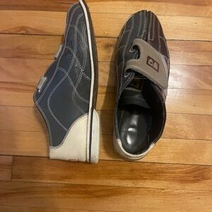Men's Gray and White Casual Shoes